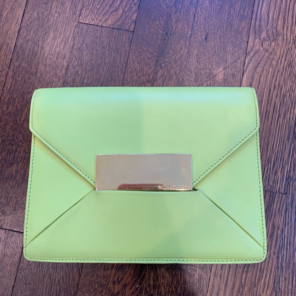 Michael kors collection clutch